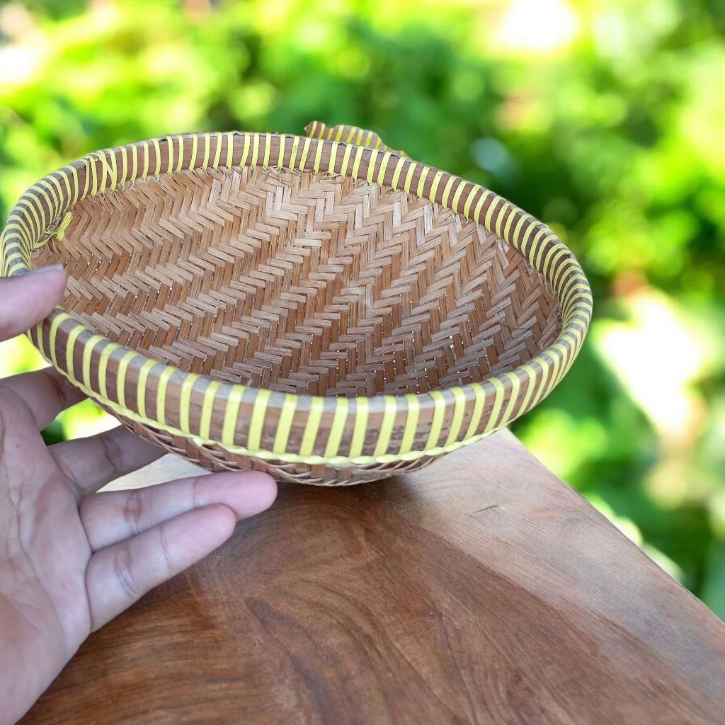 Anyaman Kaluh kerajinan khas jogja