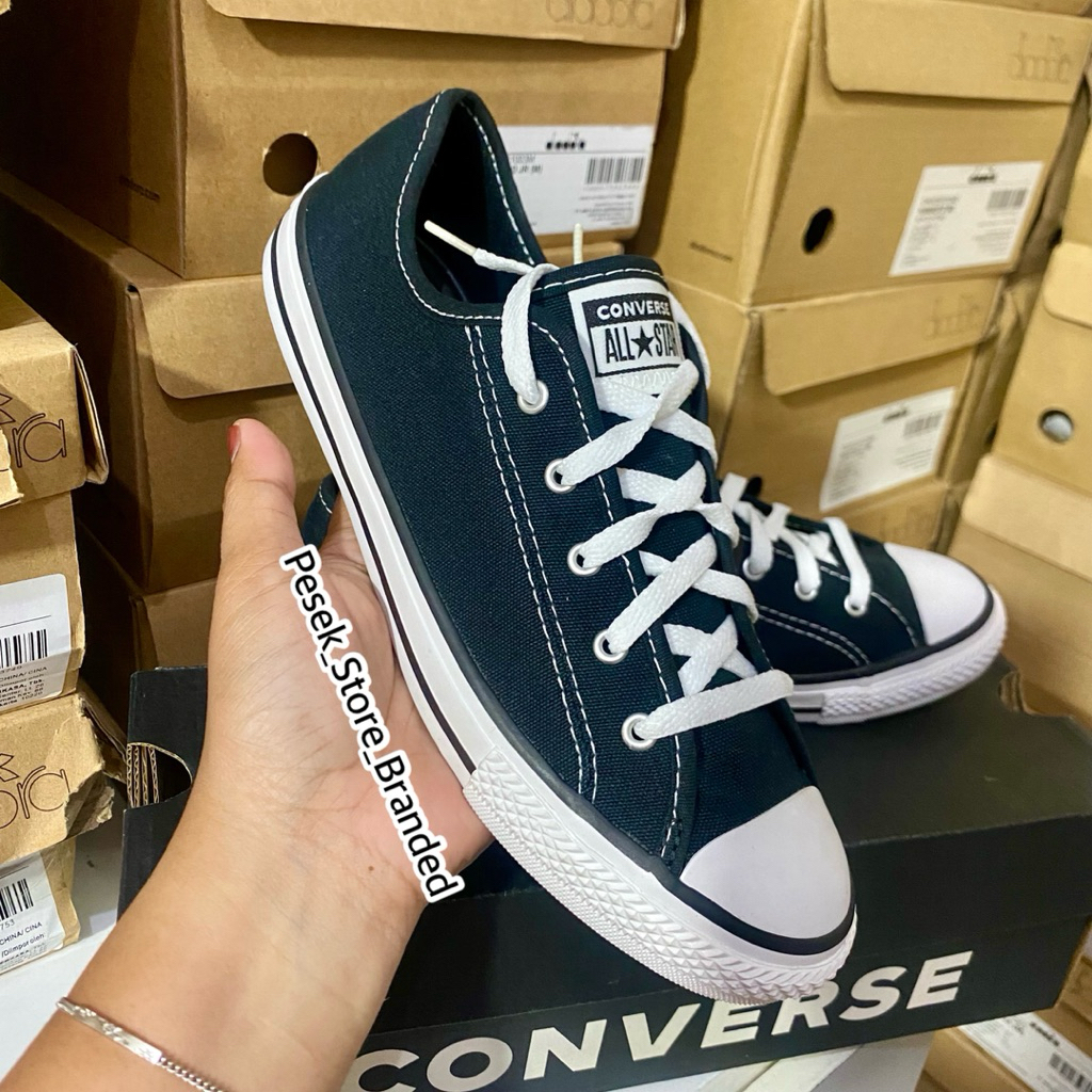 Sepatu Converse wanita Ctas Dainty Ox hitam size 37 saja original BNIB