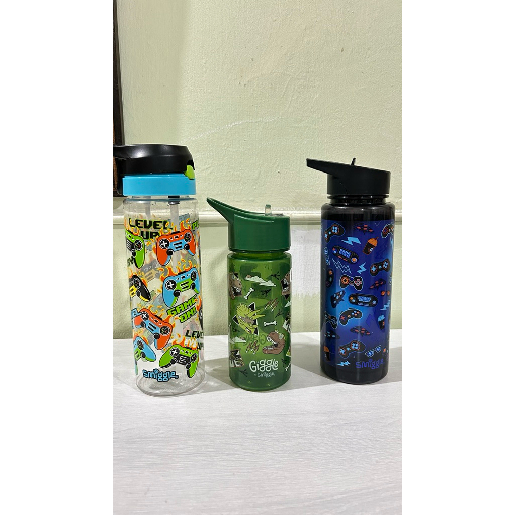 Botol Minum Smiggle Giggle Preloved