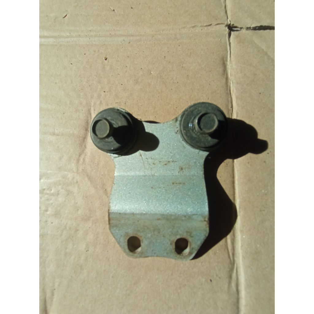 PLAT BRCKET TANGKI VIXION OLD ORIGINAL COPOTAN MOTOR