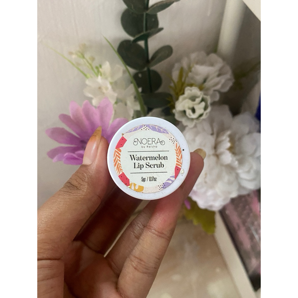 Noera Watermelon lip scrub