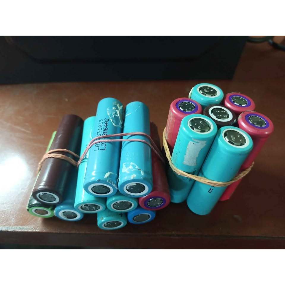 BATRE BATERAI BEKAS COPOTAN LAPTOP