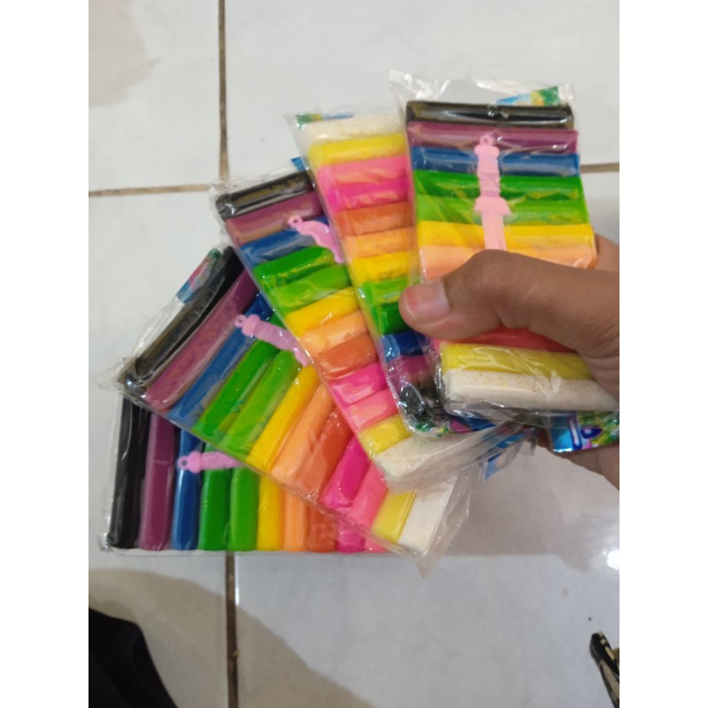 2 bungkus mainan malem/plastisin potong