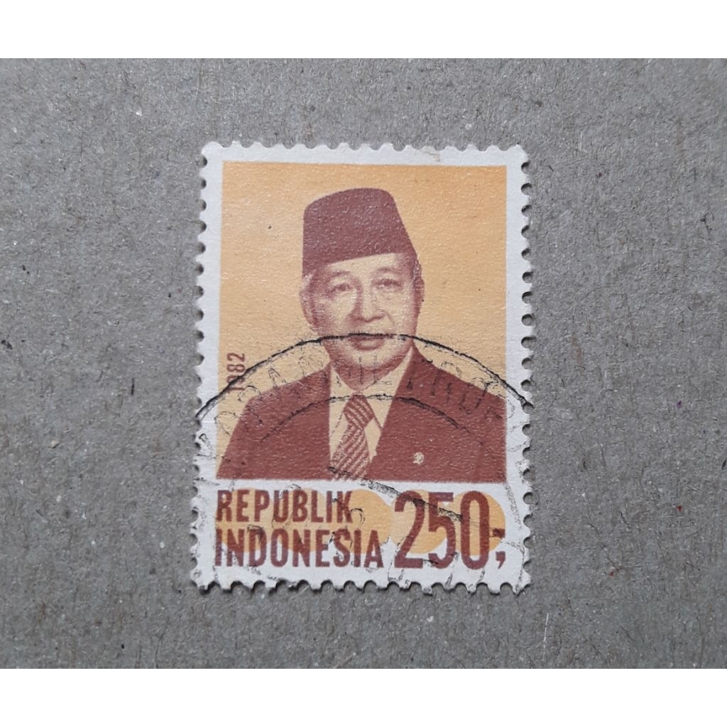 prangko presiden soeharto