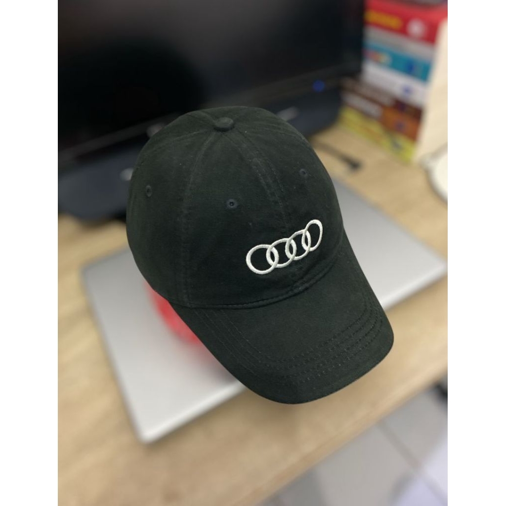 Topi logo Audi hitam washing bahan bagus bekas preloved