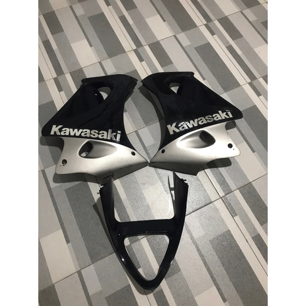 copotan sepasang fairing bawah dan vgril original ninja rr old
