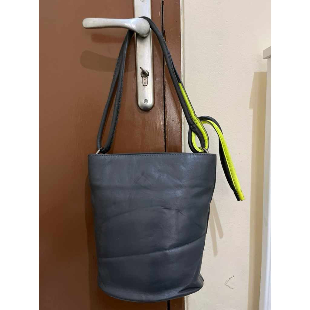 Tas Preloved Hobo Bag Bucket Bag Kulit Asli Kuho