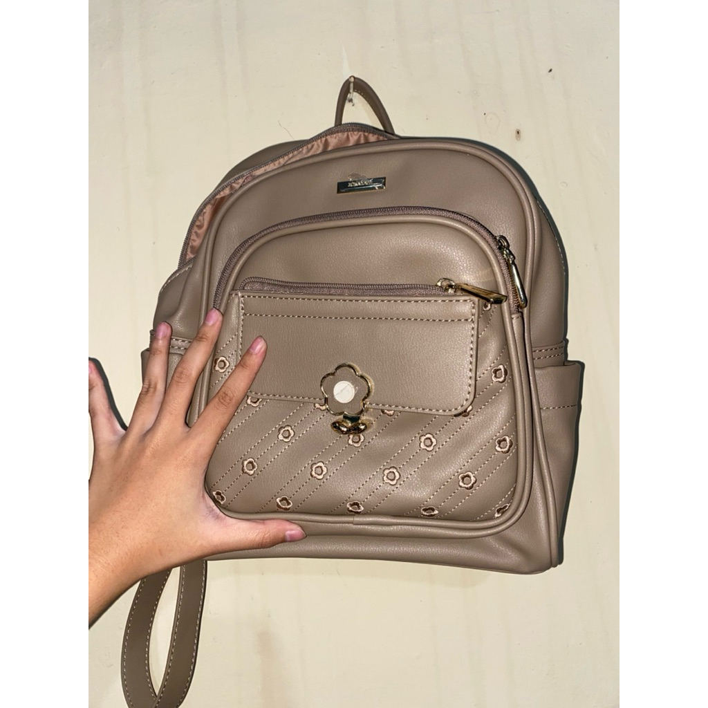 NEW//ELIZABETH TAS PUNGGUNG DAISY