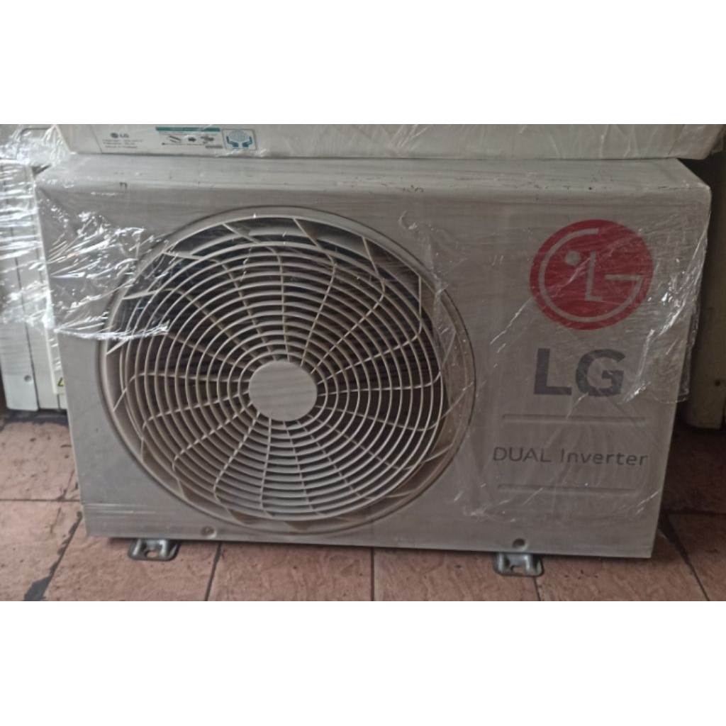Outdor Ac LG DUAL Inverter 1,5pk bekas second outdor unit only