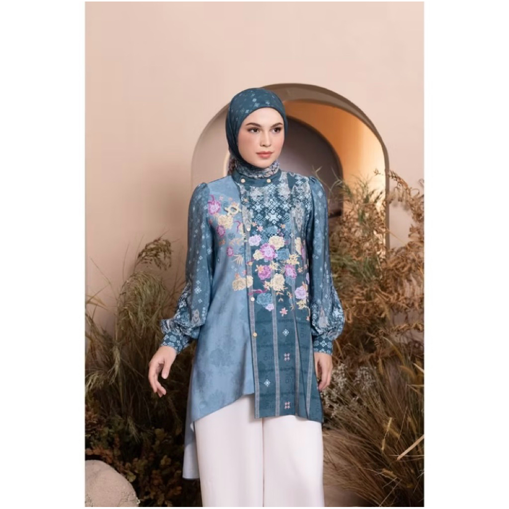 Preloved Wearing Klamby