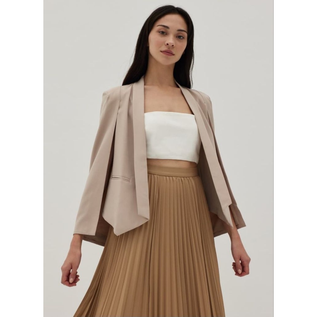 Love bonito Wyetta Cape Blazer