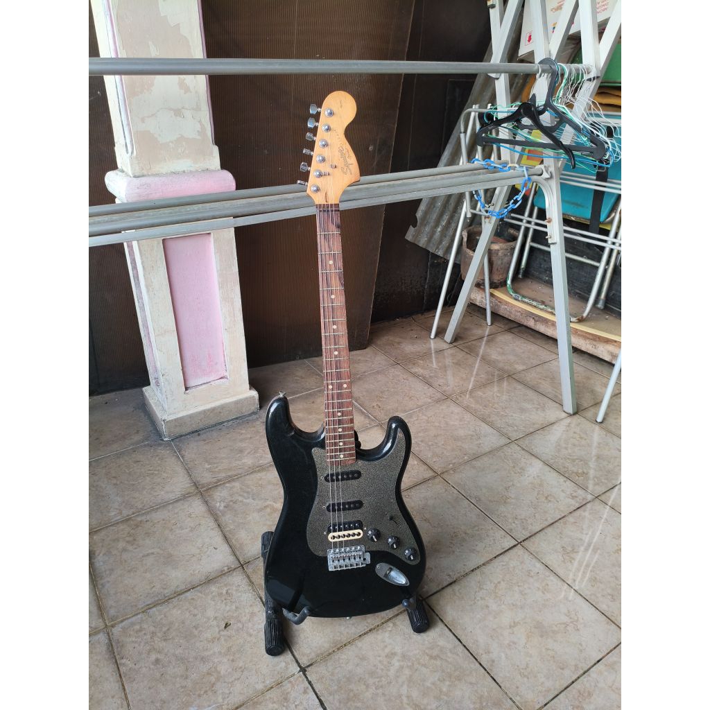 gitar squier stratocaster affinity MIC original