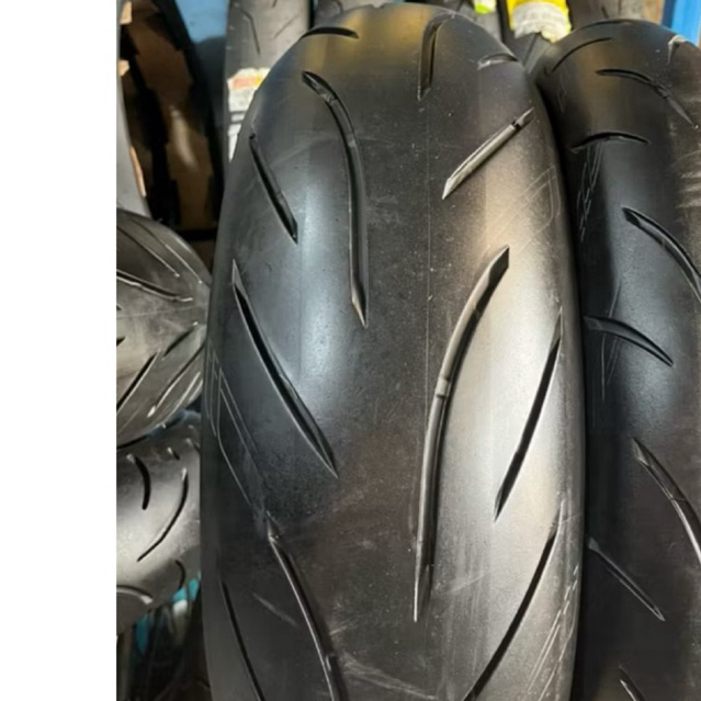 BAN BATTLAX S21 150/60-17