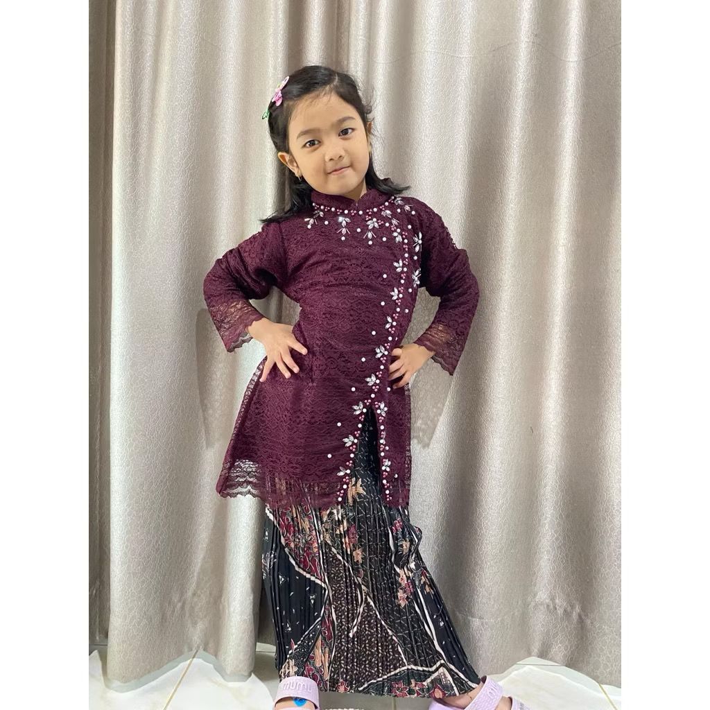 Setelan kebaya anak//Kebaya Janggan Anak//Kebaya brokat Payet anak//kebaya brokat modern//