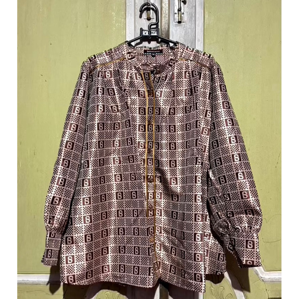 PRELOVED MONOGRAM BJ BUTTONSCARVES BENANG JARUM PARFUME