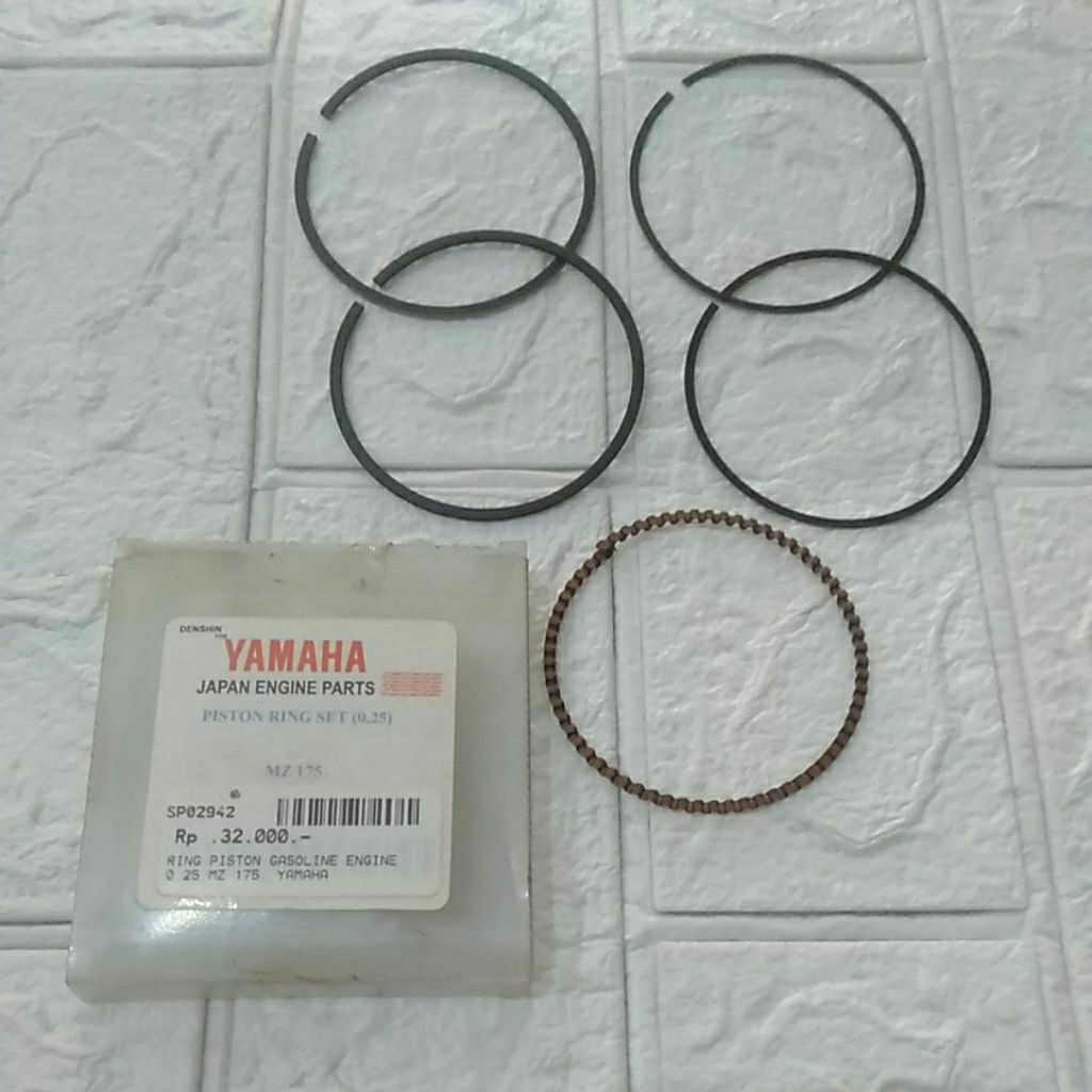 RING PISTON ENGINE MZ175 0.25; YAMAHA