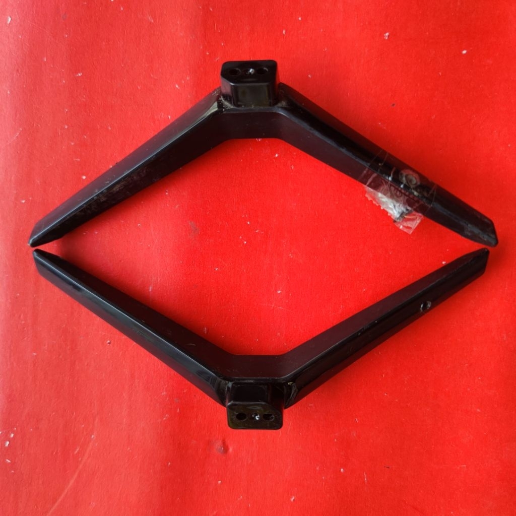 STAND KAKI LED TV AQUA LE32AQT6100