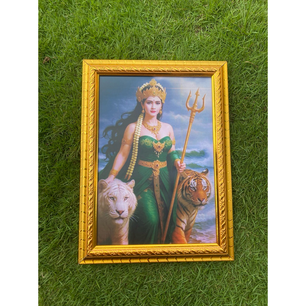 Poster Nyai Roro kidul plus bingkai emas uk 66x46cm