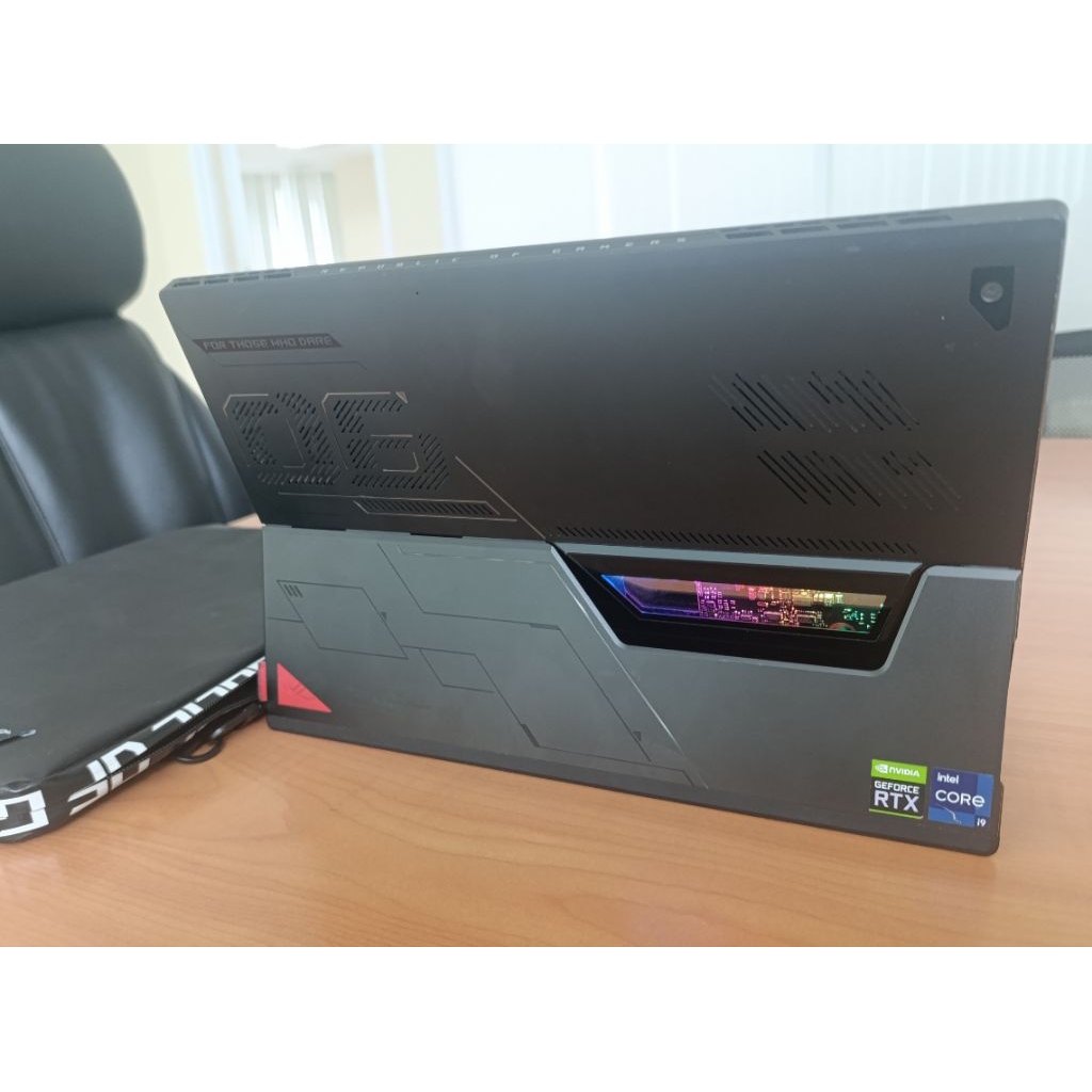 Asus ROG Flow Z13 i9-12900H RTX 3050 Ti ram 16Gb ssd 1tb