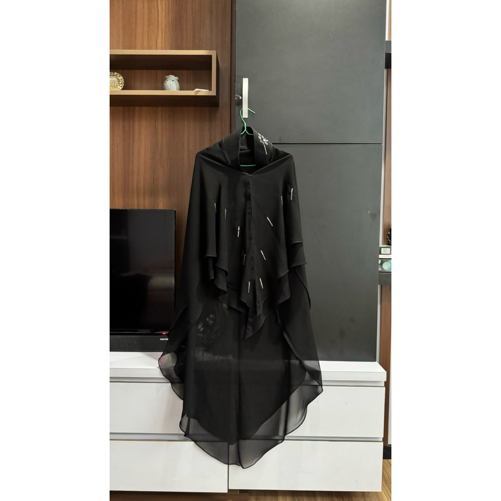 KINANDARA KHIMAR (PRELOVED)