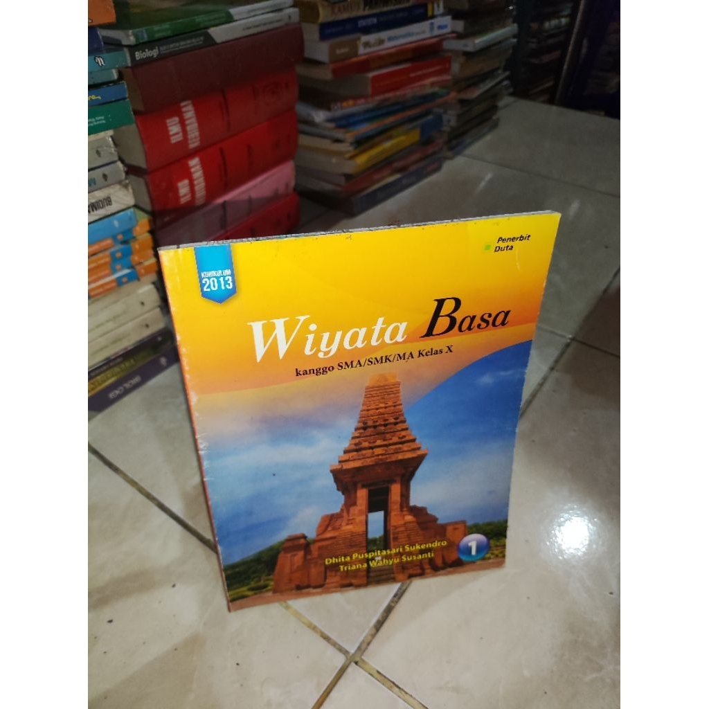 BUKU WIYATA BASA 1 UNTUK SMA SMK KELAS 10
