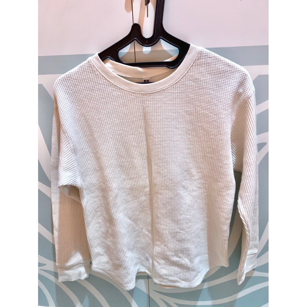 Preloved Uniqlo Longsleeve Waffle Crewneck Cream Natural