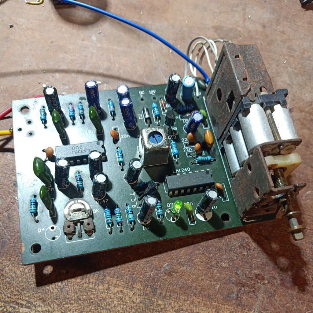 TUNER FM STEREO GM SECOND