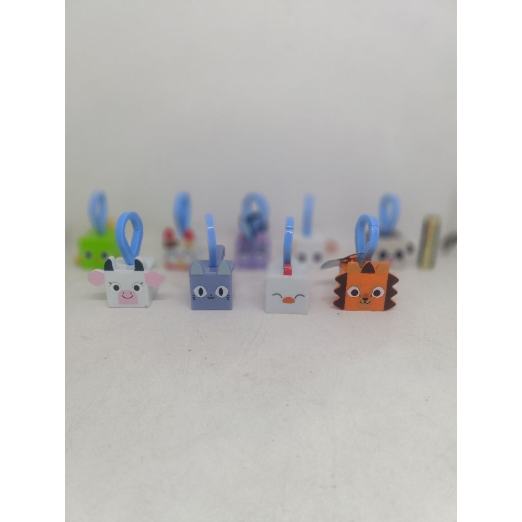 FIGUR MCD MCDONALD'S HAPPY MEAL TOYS - PET SIMULATOR