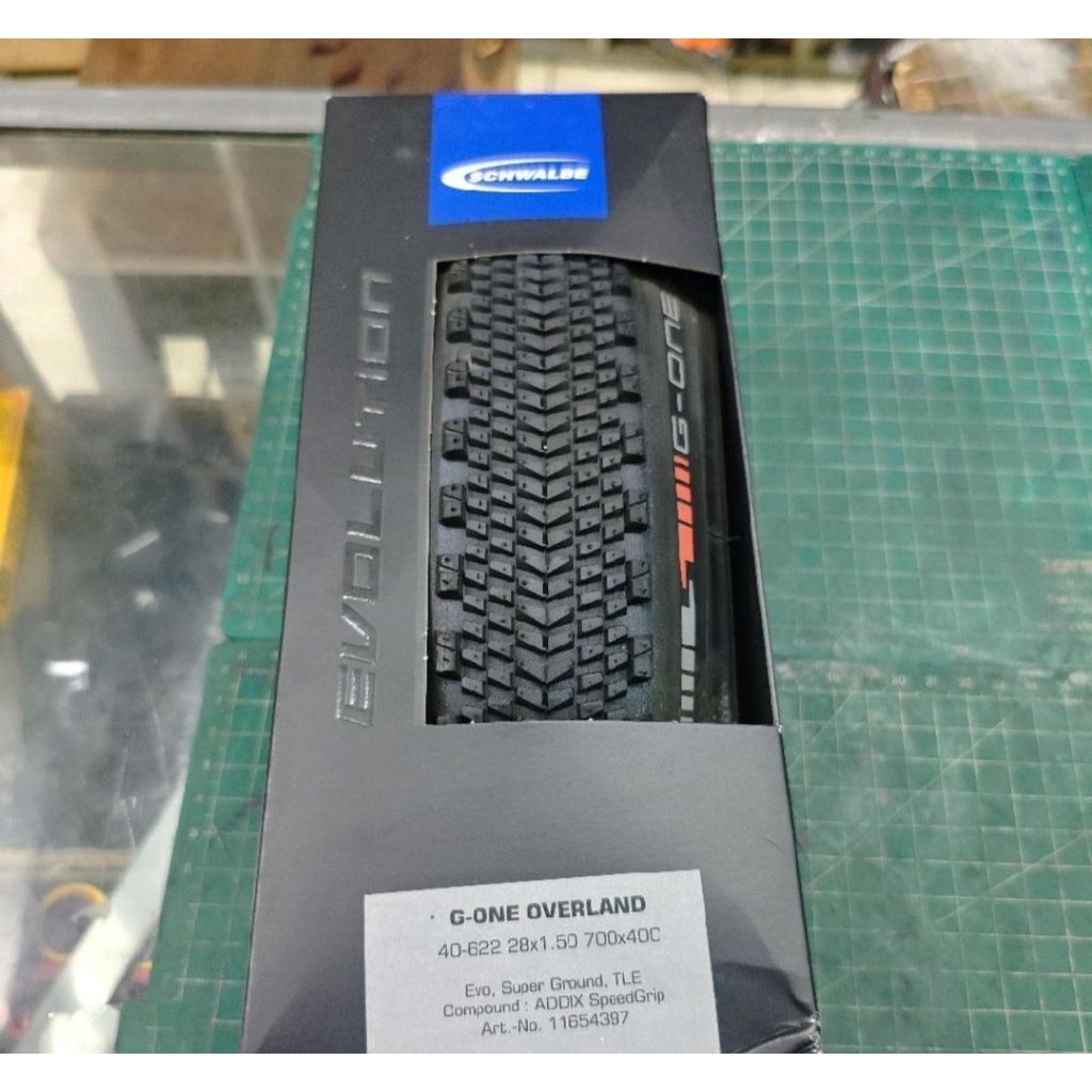 ban luar sepeda gravel 700 x 40c schwalbe G-one overland tubeless kevlar