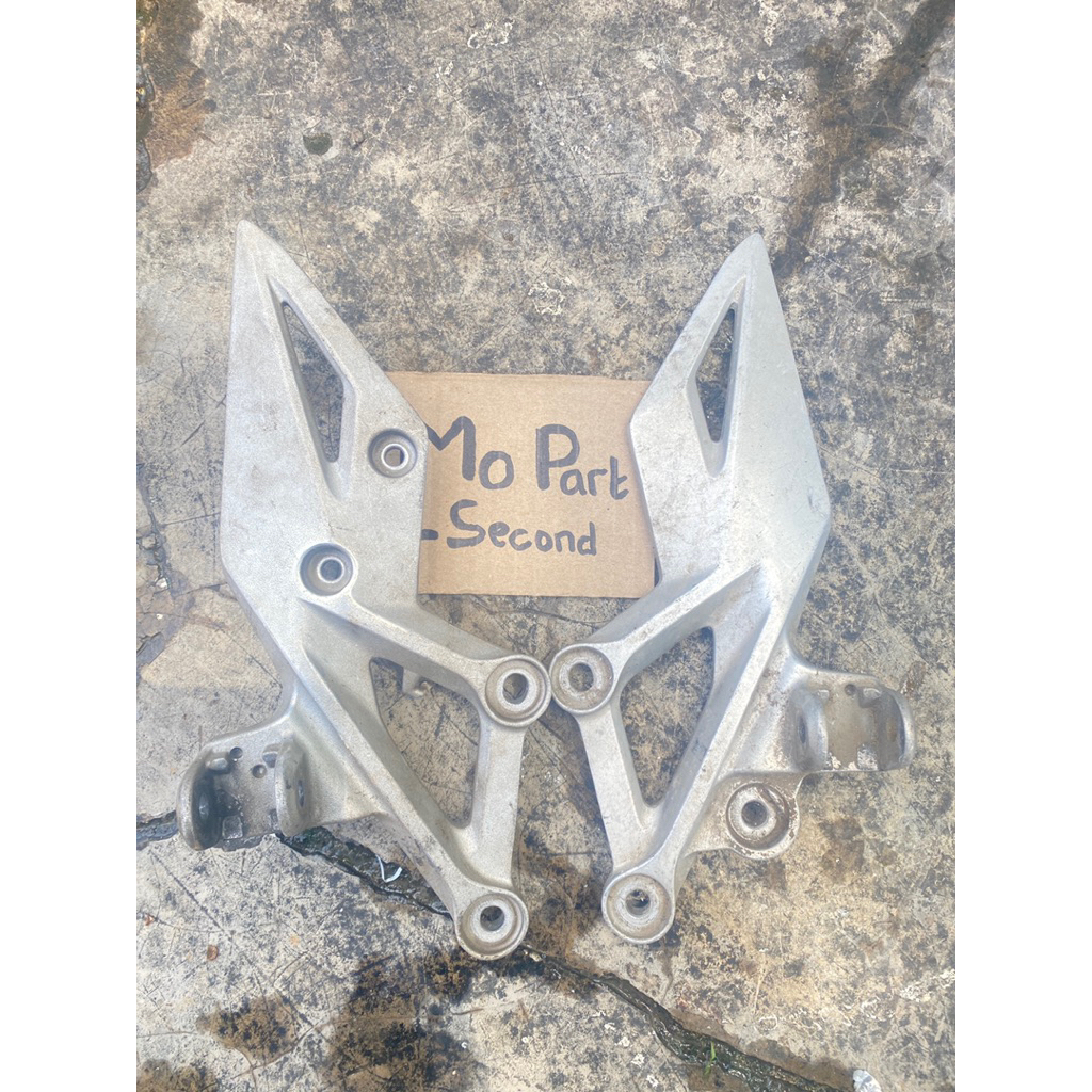 Postep depan cbr facelit cbr150 K45 kanan kiri original copotan / postep depan kanan  kiri cbr facel