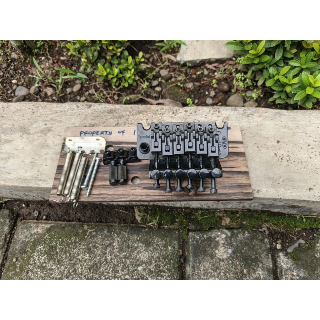 Bridge Tremolo Gitar Floydrose EVH Special Black LEFT HAND