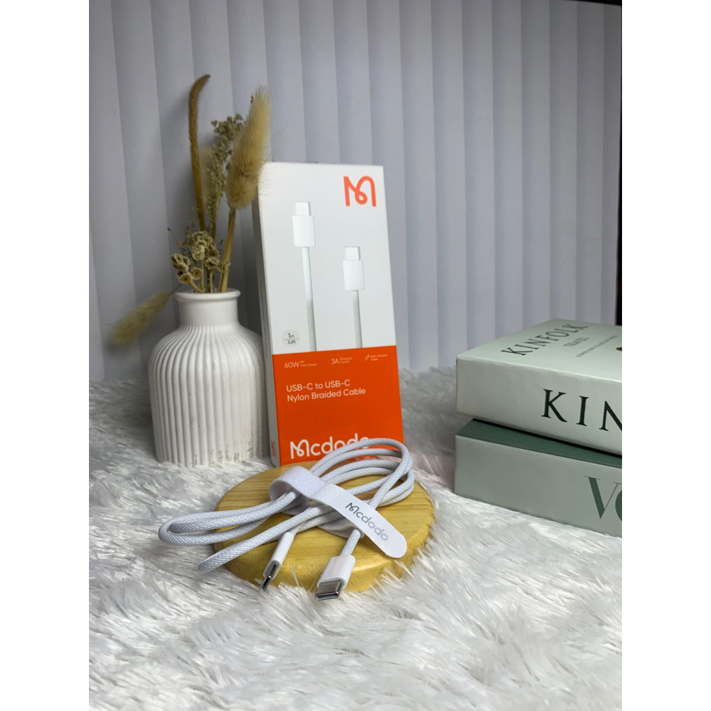 Kabel Mcdodo USB-C to USB-C 60W PD Fast Charging – Nylon Braided Cable 1M / 3A Original CA5690