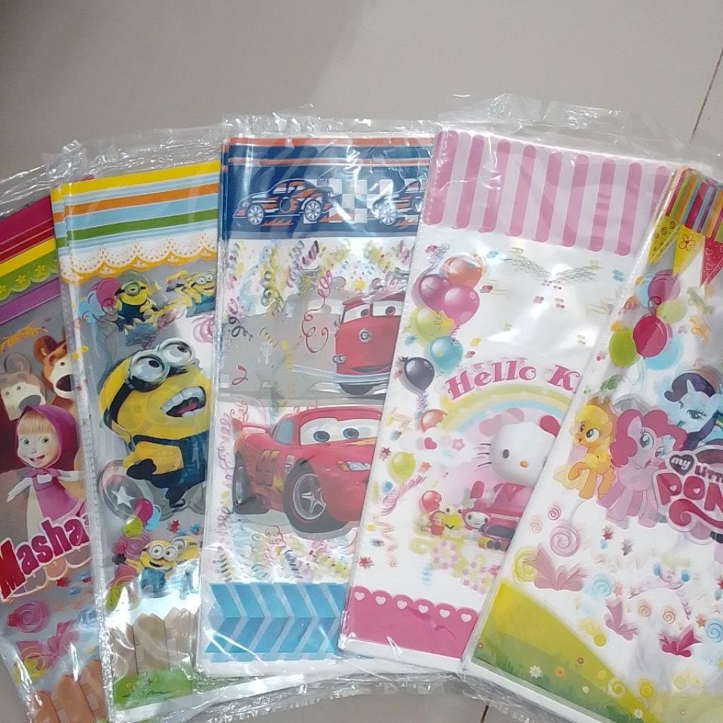 Tas Plastik Ulang tahun Karakter Ukuran Kecil