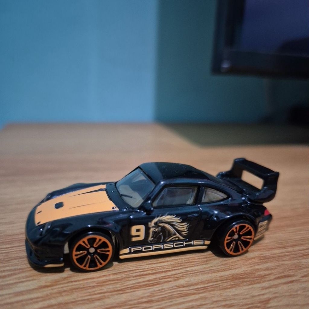 HOT WHEELS  PORSCHE 993 GT2 ( LOOSE )