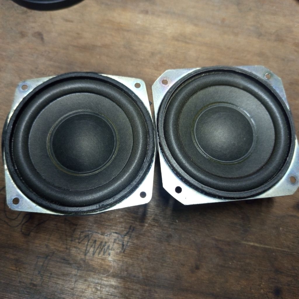 speaker xbr 4in