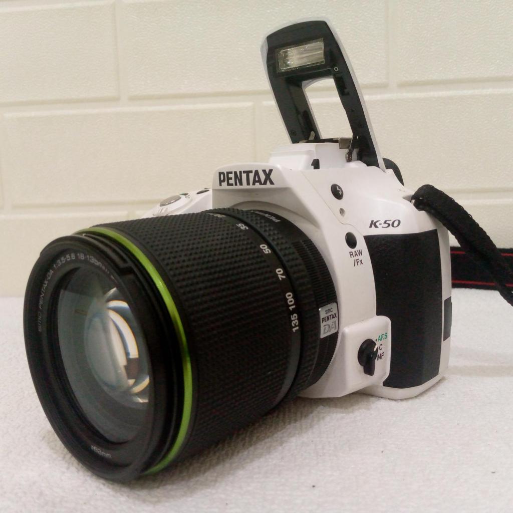 pentax k-50 lensa 18-135mm kamera slr second