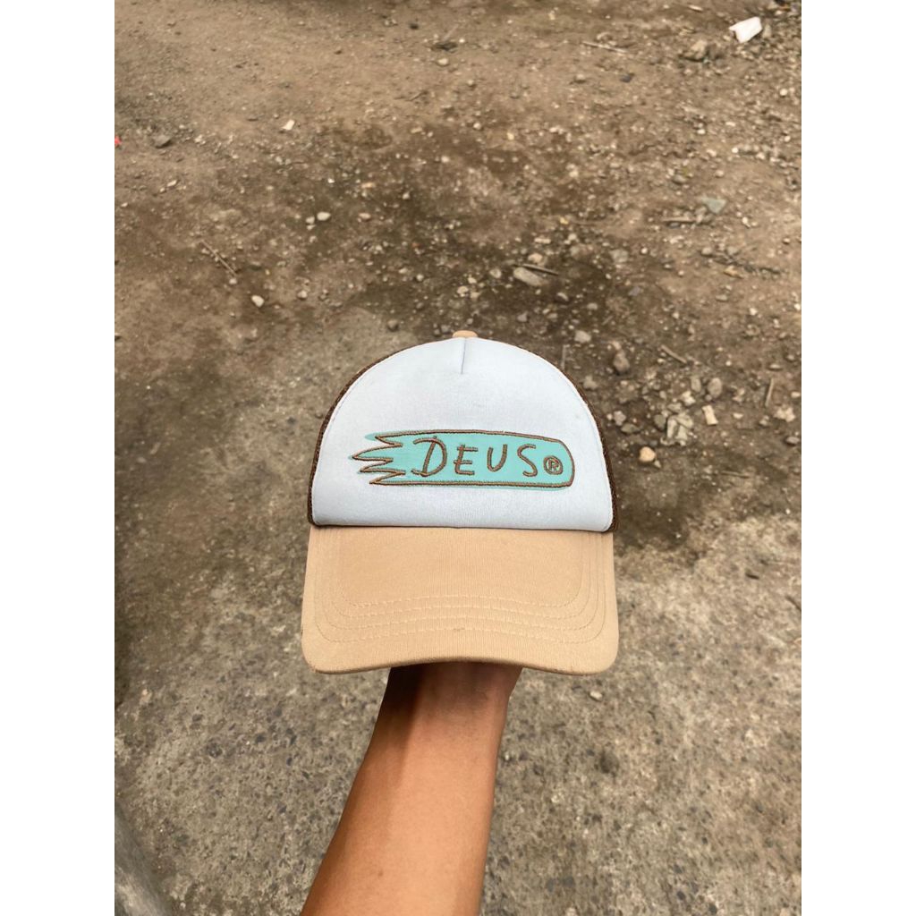 caps deus roket rare