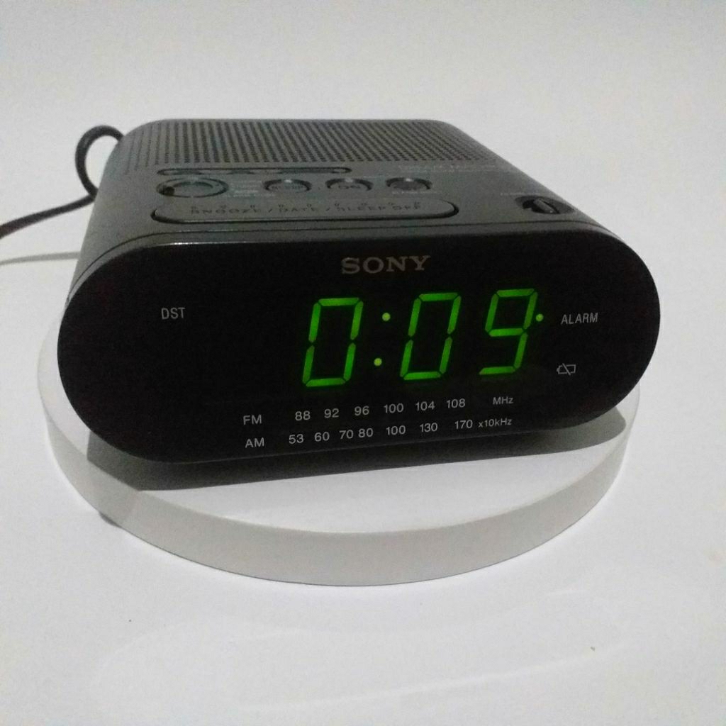 Radio Jam Portable Sony ICF - C218