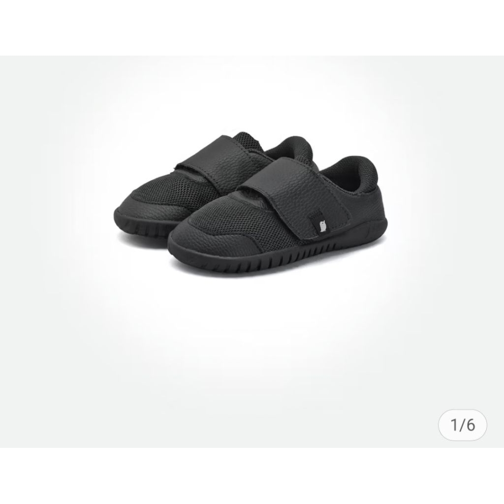 pyopp barefoot shoes (nwt)