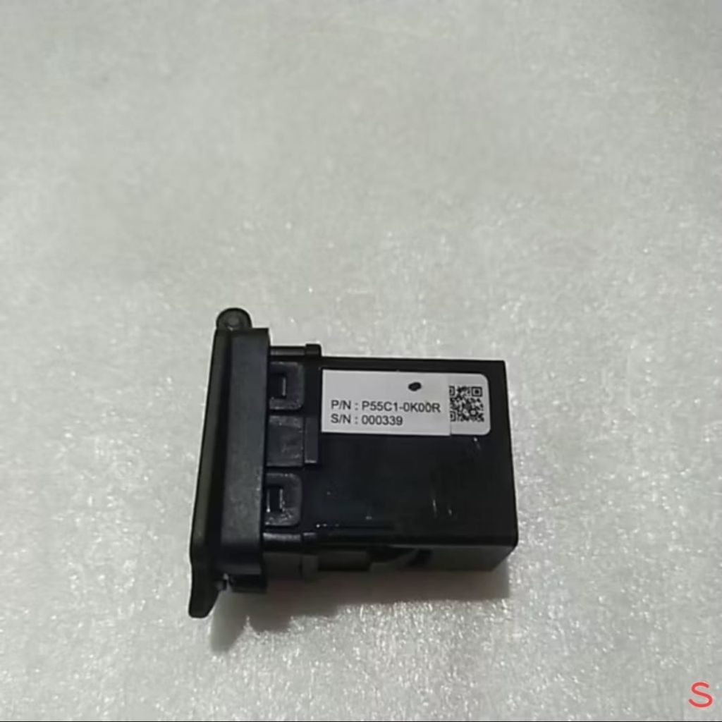 USB AUX Toyota Innova Fortuner Vios Yaris Sienta F55C1-0K00R