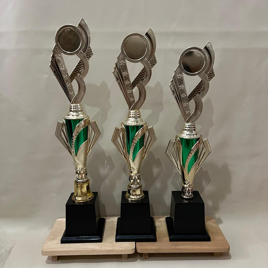 Trophy Piala 1 Part Body Diamond