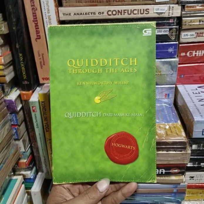 Quidditch Through The Ages Kennilworthy Whisp Dari Masa ke Masa ORIGINAL