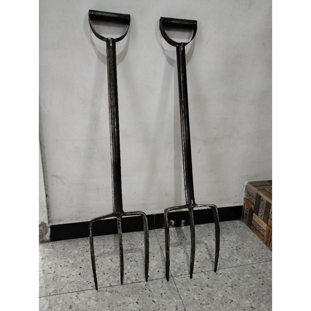 GARPU INJAK TANAH BAJA SUPER - ANTI KARAT- GIGI 3 / GARPU TANAH 3 GIGI BAJA HITAM