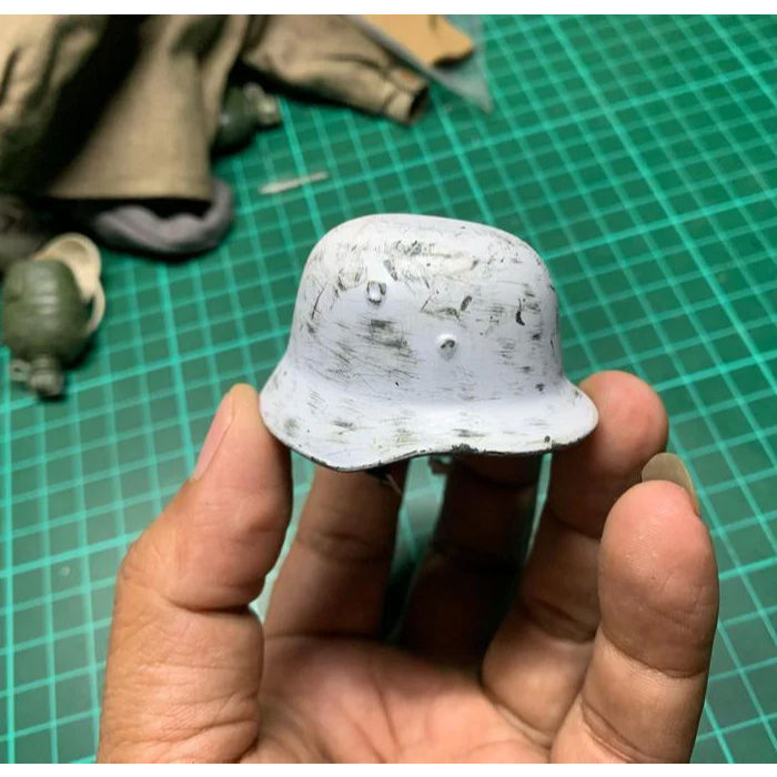 PART 1/6 WWII GERMAN Helmet M35