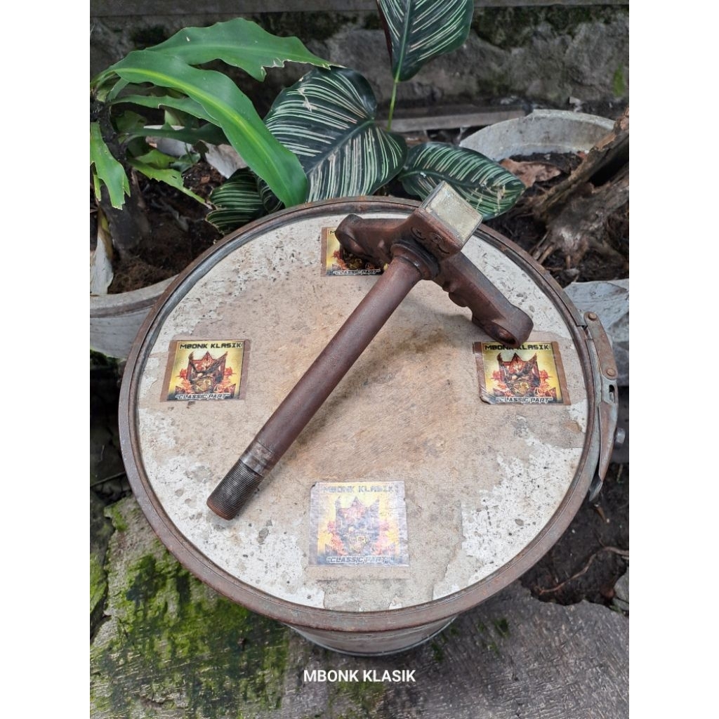 segitiga bawah gl100 gl125 ORIGINAL segitiga bawah honda gl 100 gl 125 segitiga gl100 gl125 segitiga