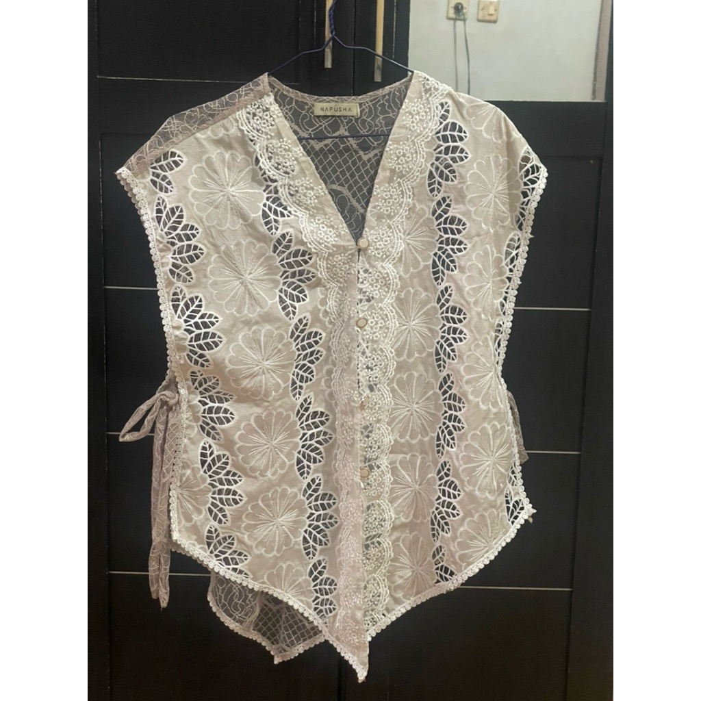 OUTER AVEA | OUTER ROMPI | OUTER KEBAYA MODERN | OUTER KONDANGAN SIMPLE (PRELOVED)