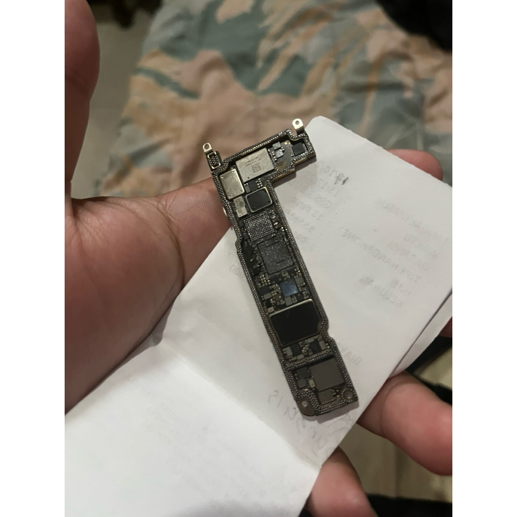 motherboard iphone 13 no minus anti blokir