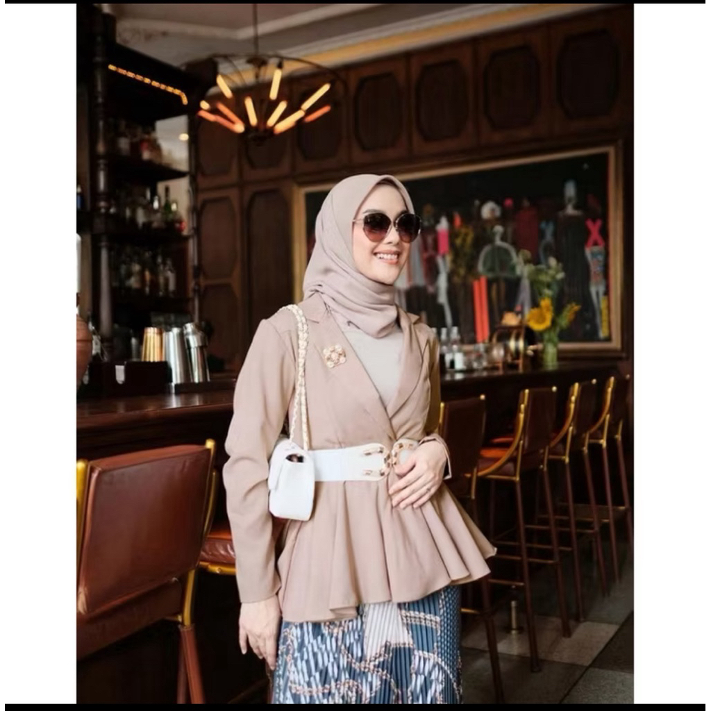 Vanilla Hijab-Daily Blazer Brownie XXL