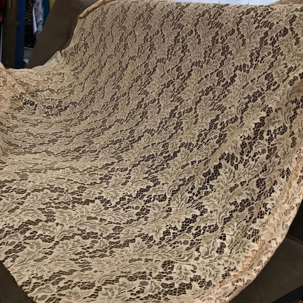 kain brokat ~ kain brokat premium ~ kain brokat meteran ~ kain brokat Payet ~ kain kebaya sf