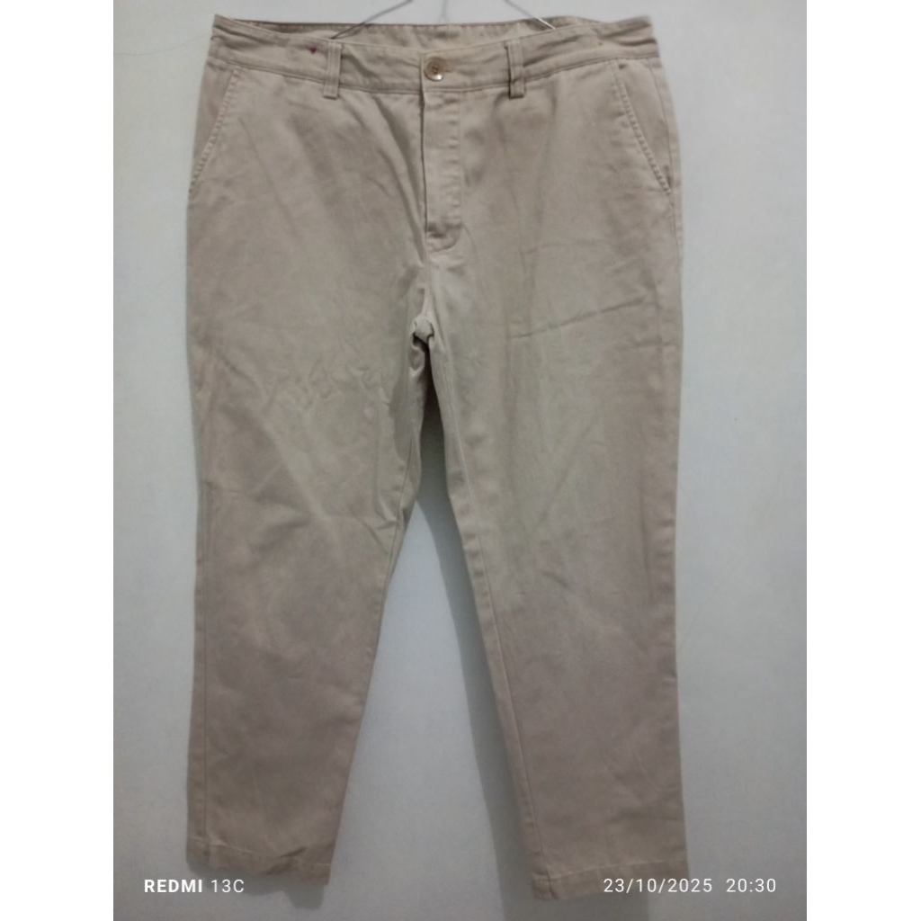preloved celana panjang chino pria overflow
